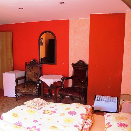 Hotel U Lisky Hostka  Kültér fotó